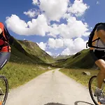 Haus Schnetzer Apartament *