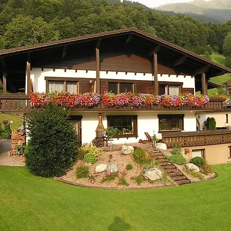 Haus Schnetzer *